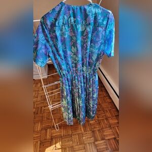 Multi-shade blue vintage Midi dress